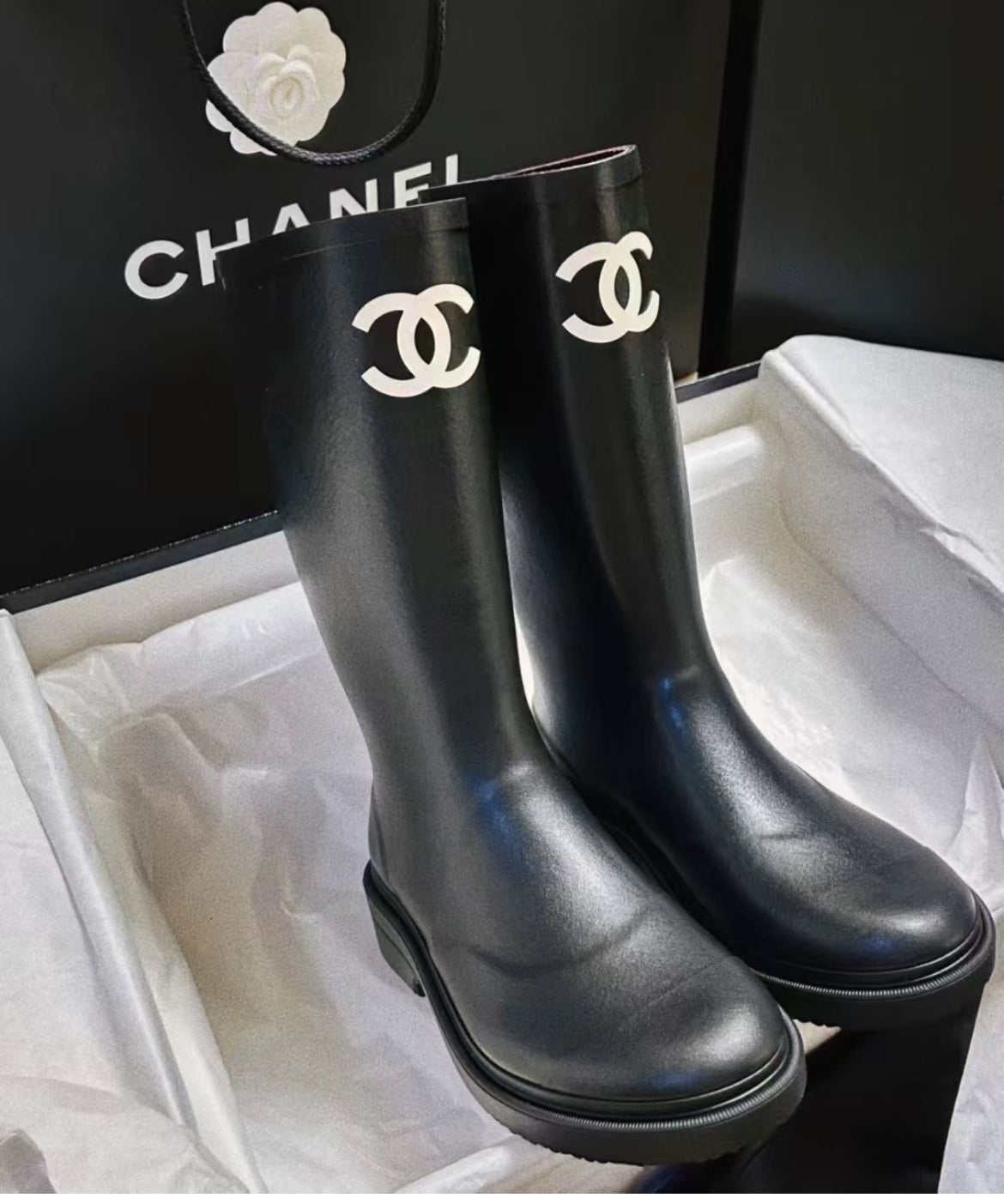 CHANEL 25 S high boots