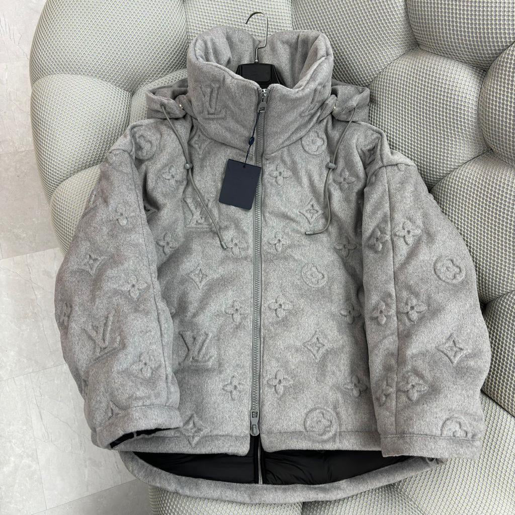 LV PUFFER COAT GREY