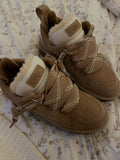 Chestnut Uggs Lowmel